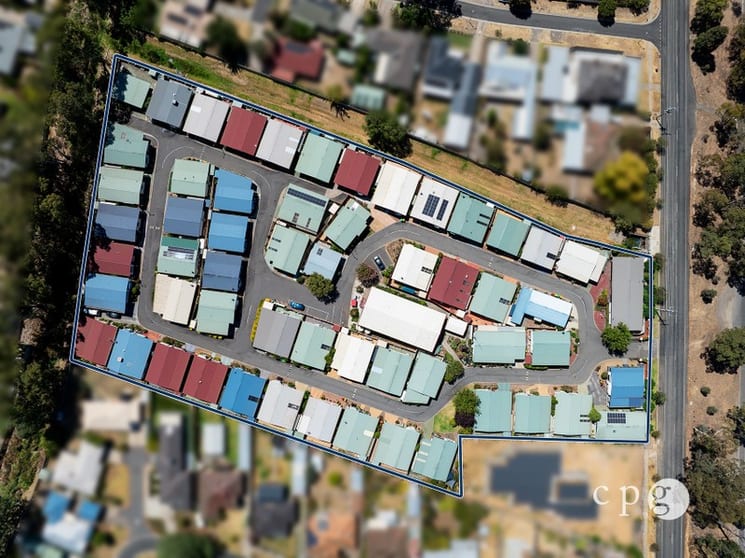Click to view all images 266-270 High Street Kangaroo Flat VIC 3555 - Image 1