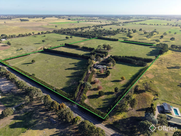 Click to view all images 200 Bengworden Road Bairnsdale VIC 3875 - Image 1