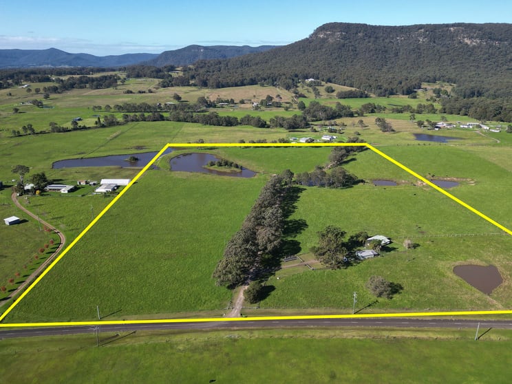 Click to view all images 289 Heaton Road Quorrobolong NSW 2325 - Image 1