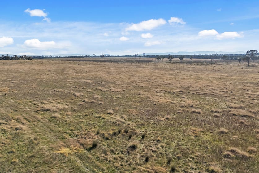 Click to view all images 1775 Bengworden Road Perry Bridge VIC 3862 - Image 3