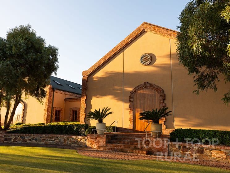 Click to view all images 87 Sir Condor Laucke Way Greenock SA 5360 - Image 1