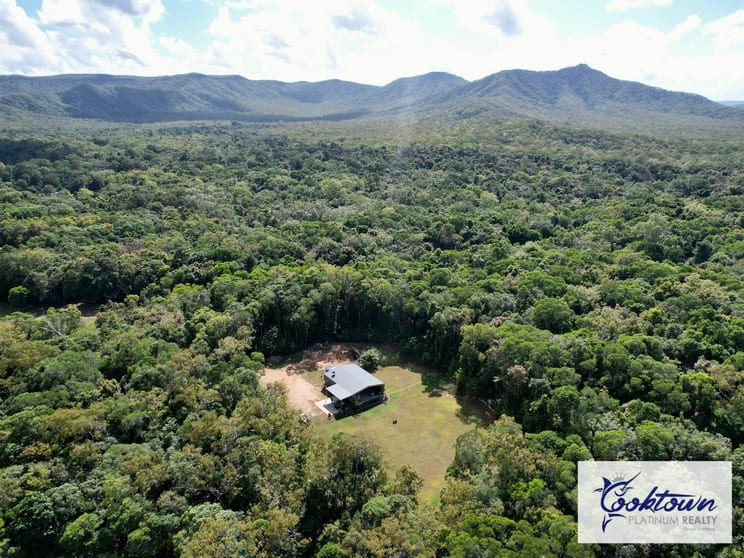 Click to view all images 40 Kenny Road Cooktown QLD 4895 - Image 1