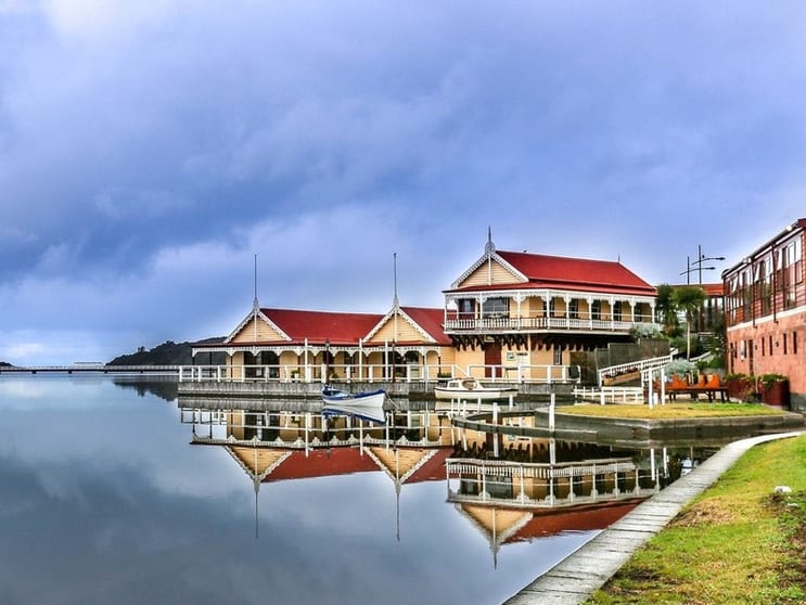 Click to view all images 2 Simpson Street Warrnambool VIC 3280 - Image 1