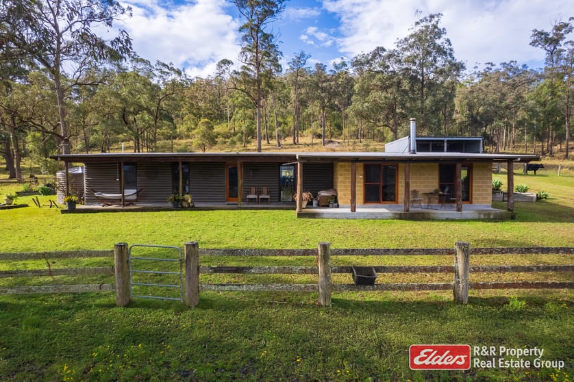 Click to view all images 4 Bede Street Stroud NSW 2425 - Image 1