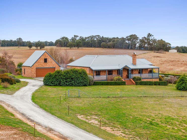 Click to view all images 2996 Laggan Road, Laggan via Crookwell NSW 2583 - Image 1