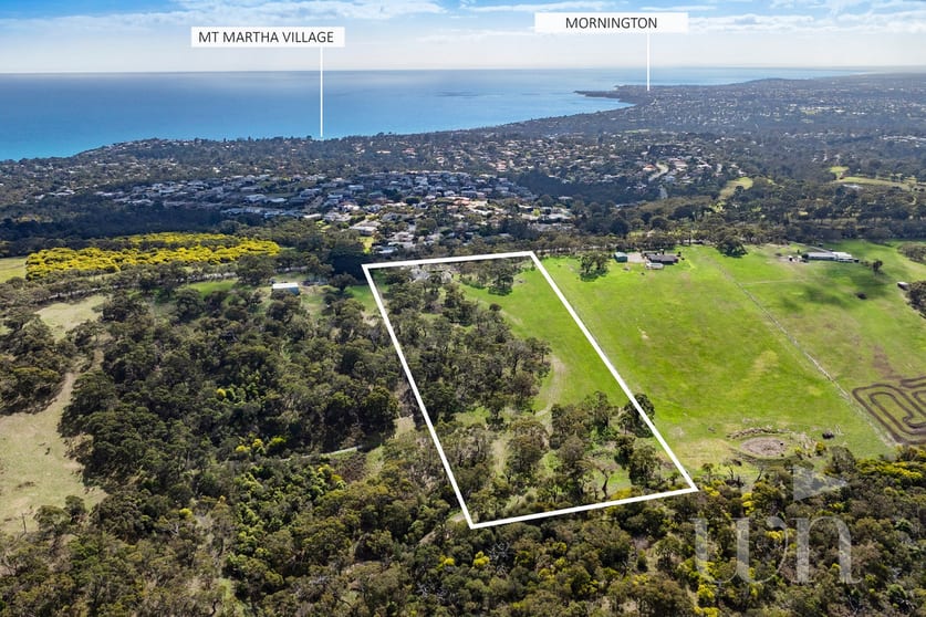 Click to view all images 190 Forest Drive Mount Martha VIC 3934 - Image 3