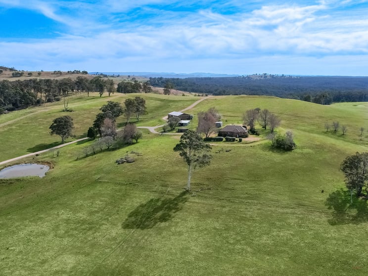 Click to view all images 60 Wanganderry Road High Range NSW 2575 - Image 2