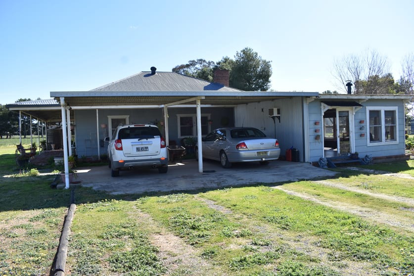 Click to view all images 3544 Henry Parkes Way Bogan Gate NSW 2876 - Image 3