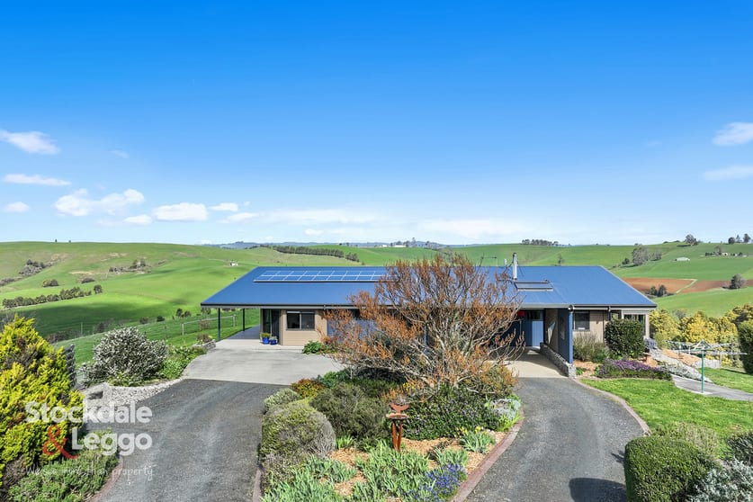 Click to view all images 156 Sheens Road Mirboo North VIC 3871 - Image 1