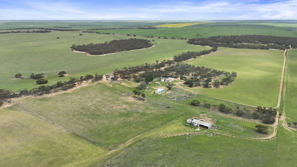 Click to view all images 1888 Hundred Line Road Perponda SA 5308 - Image 1
