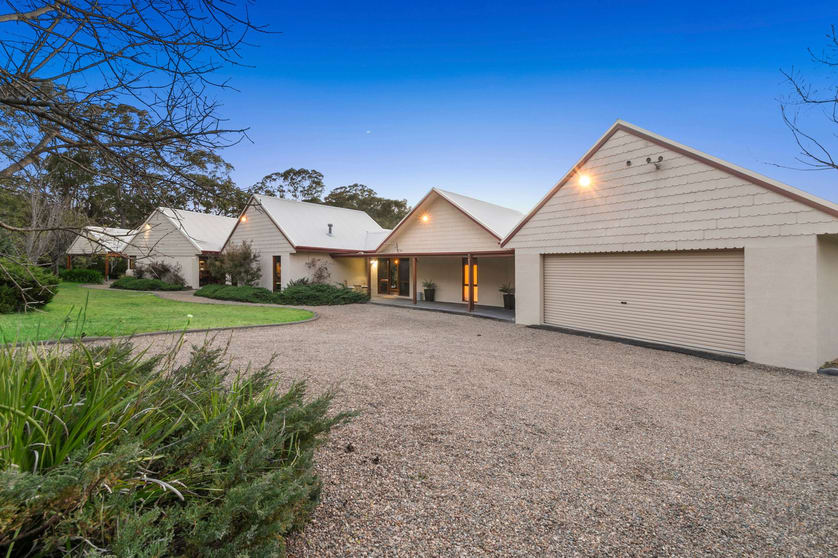 Click to view all images 301 Cedar Ridge Road Kurrajong NSW 2758 - Image 2
