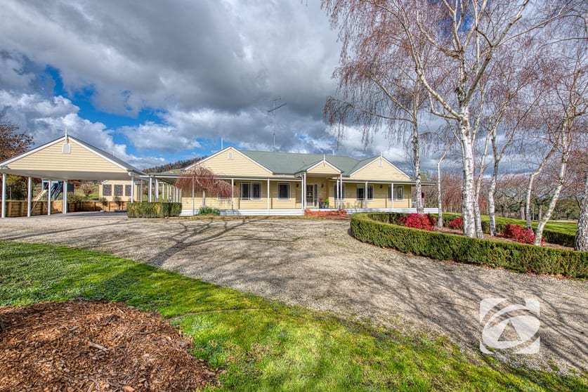 30 Sanders Road Garfield North VIC 3814 - Image 2