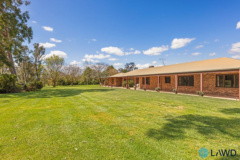 Click to view all images 49 Yeumburra Road Jeir NSW 2582 - Image 2