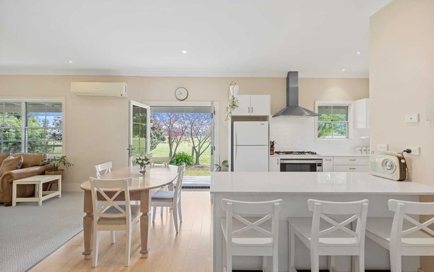 Click to view all images 1 Main Street Moruya NSW 2537 - Image 2