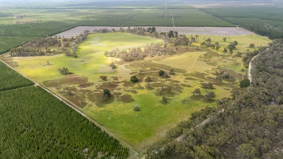 Click to view all images 1242 Old Comaum Rd Coonawarra SA 5263 - Image 2