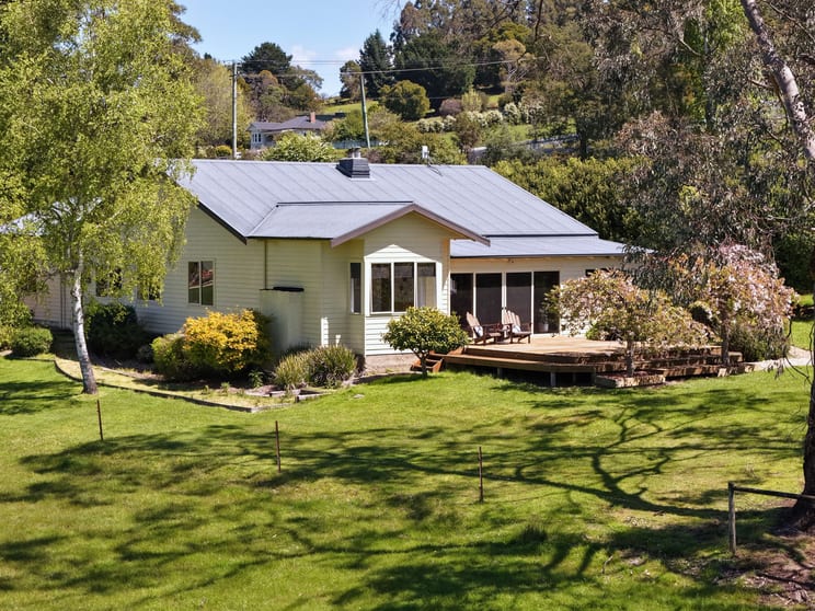 Click to view all images 4378 West Tamar Highway Beauty Point TAS 7270 - Image 2