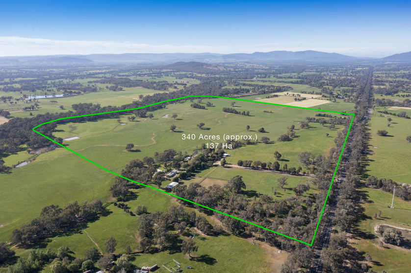 Click to view all images 1135 Mansfield Road Benalla VIC 3672 - Image 1