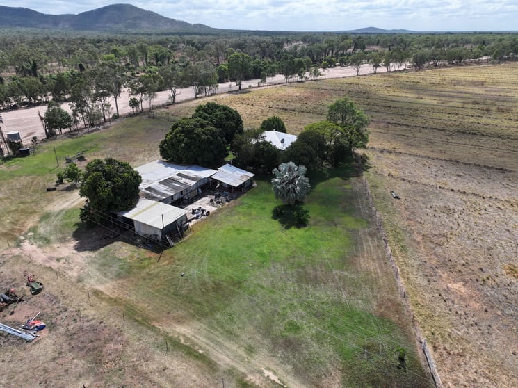 Click to view all images PERONNE STATION Pentland QLD 4816 - Image 1