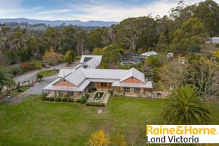 Click to view all images 70 Sanders Road Garfield North VIC 3814 - Image 2