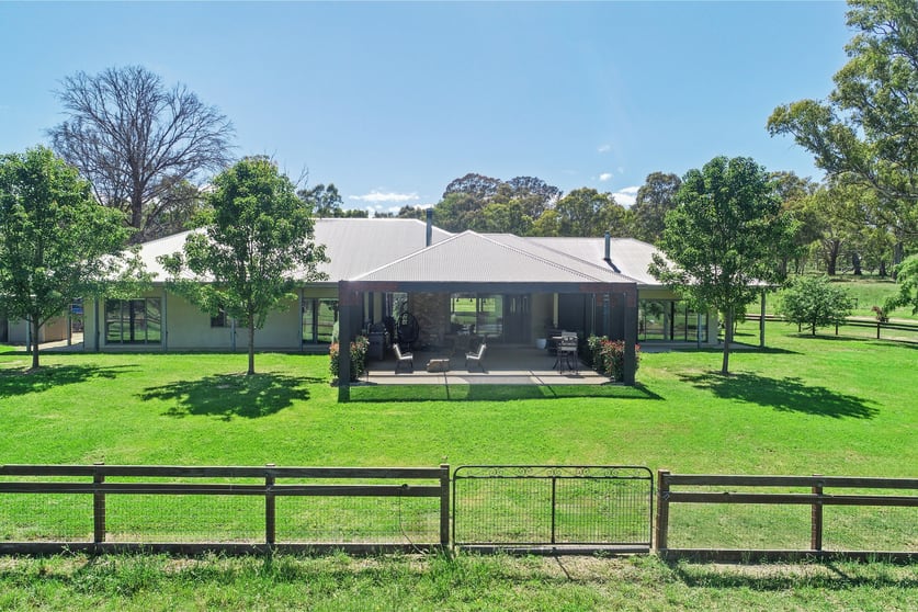 Click to view all images 257 Blue Range Road Bridge Creek VIC 3723 - Image 1