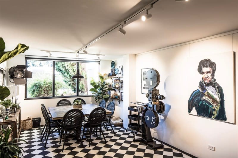 Click to view all images Homeware & Hardware business for sale in Melbourne - Image 1