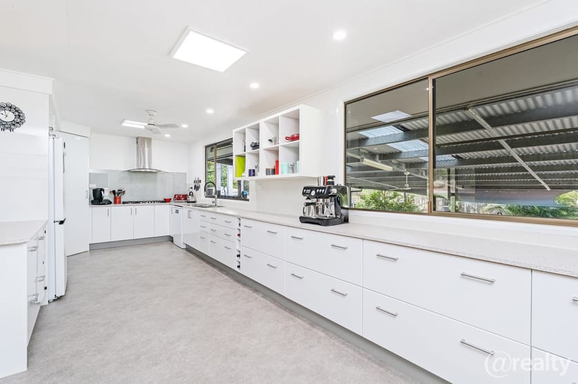 Click to view all images 1341 Yerra Road Yerra QLD 4650 - Image 3