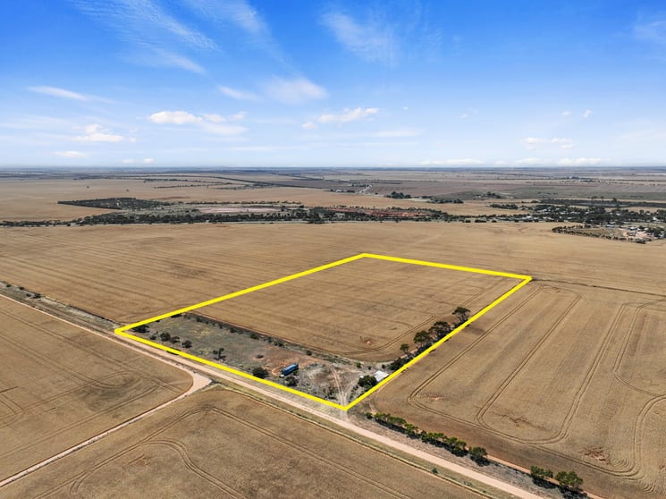Click to view all images 1244 Crutchett Road North Moonta SA 5558 - Image 2