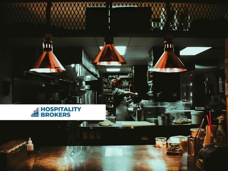 Click to view all images Restaurant business for sale in Burleigh Heads - Image 1