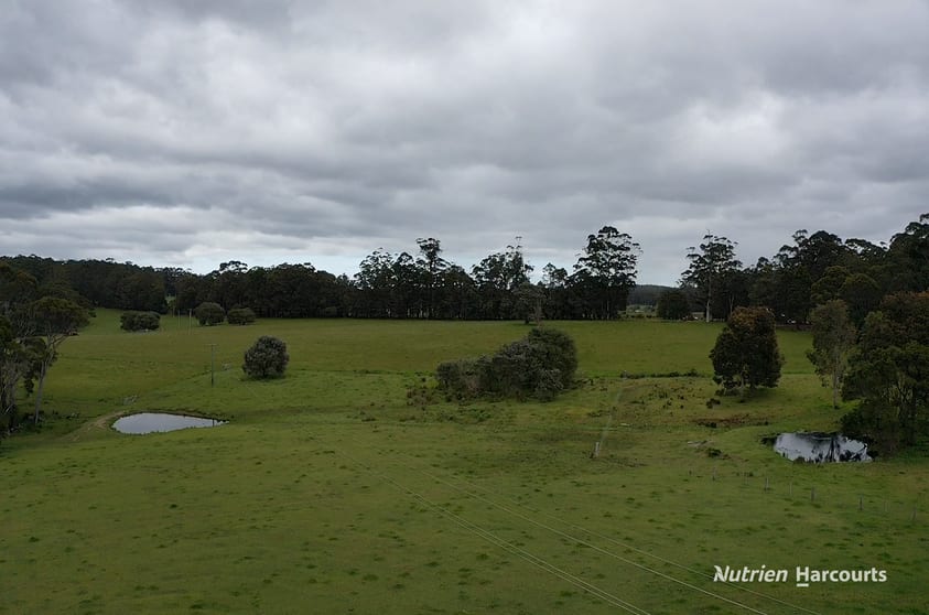 Click to view all images 1636 Muirillup Road Boorara Brook WA 6262 - Image 1