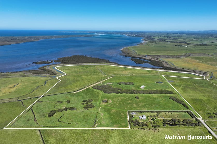 Click to view all images 193 Sparks Road Pound Creek VIC 3996 - Image 1