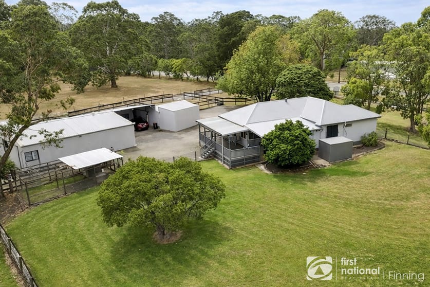 191-193 Smiths Lane Cranbourne South VIC 3977 - Image 2