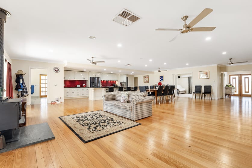 Click to view all images 1161 Walla Walla Road Gerogery NSW 2642 - Image 3
