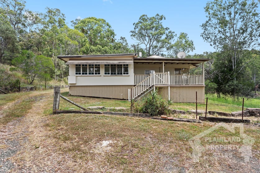 Click to view all images 85 Long Gully Road Summerholm QLD 4341 - Image 1