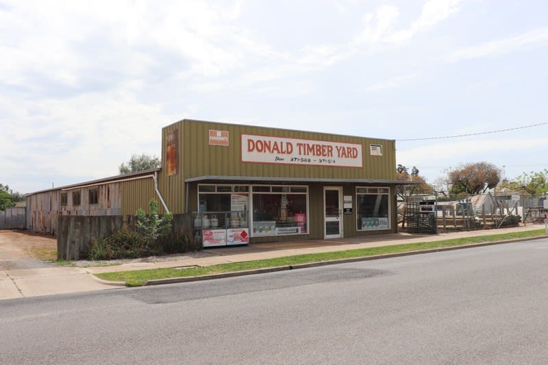 Click to view all images Homeware & Hardware business for sale in Donald - Image 1