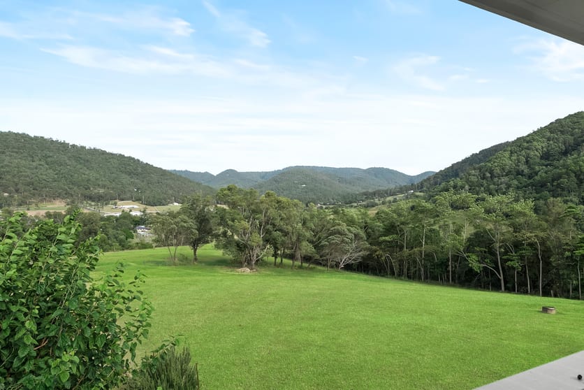 Click to view all images 132 Currey Road Wongawallan QLD 4210 - Image 3