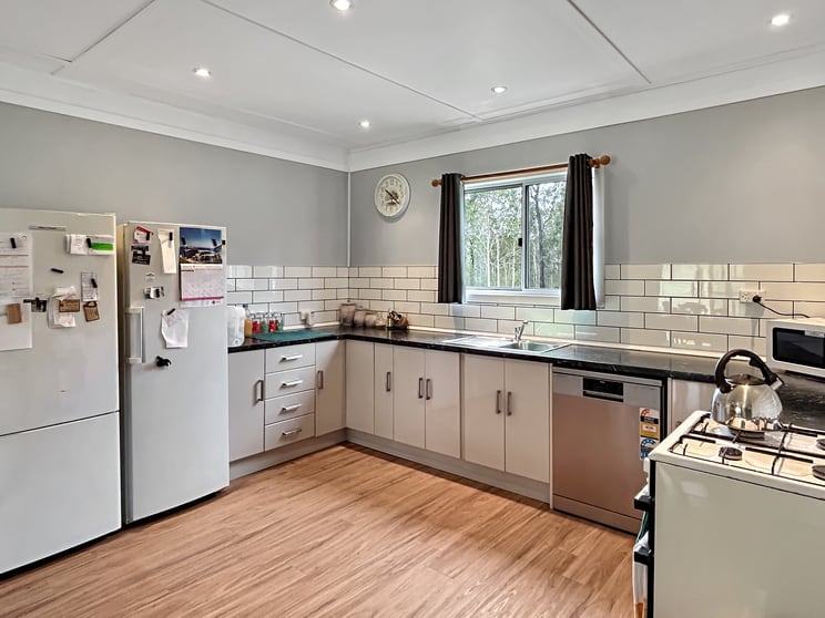 Click to view all images 1715 Old Tenterfield Road Kippenduff NSW 2469 - Image 3