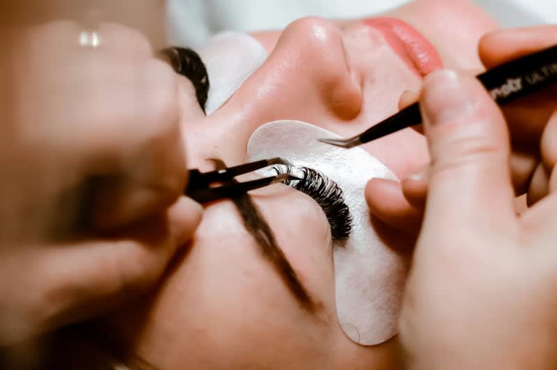 Click to view all images Beauty Salon business for sale in Eltham - Image 3