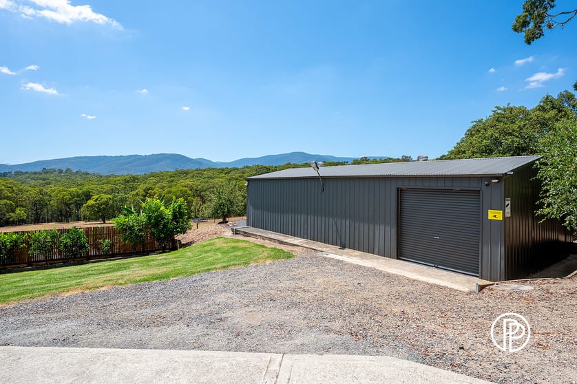 Click to view all images 1809 Warburton Highway Woori Yallock VIC 3139 - Image 3