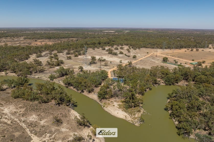 Click to view all images 2042 Low Darling Road Wentworth NSW 2648 - Image 1