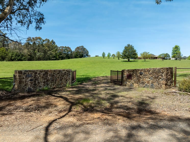 Click to view all images 490 Gordons Bridge Road Castella VIC 3777 - Image 2