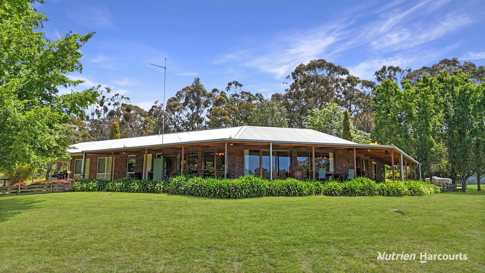 Click to view all images 128 Ponderosa Road Strathdownie VIC 3312 - Image 2
