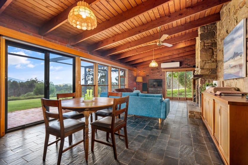 Click to view all images 118 Mahon Lane Yackandandah VIC 3749 - Image 3