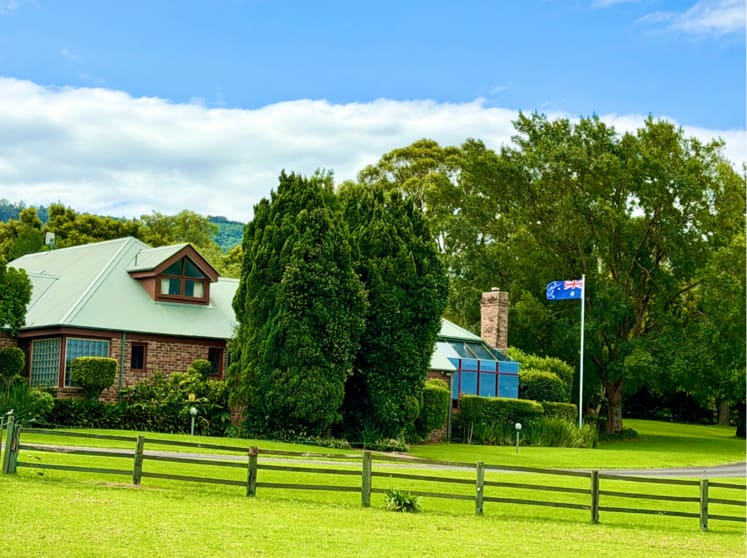 Click to view all images 71 Boxsells Lane Meroo Meadow NSW 2540 - Image 3