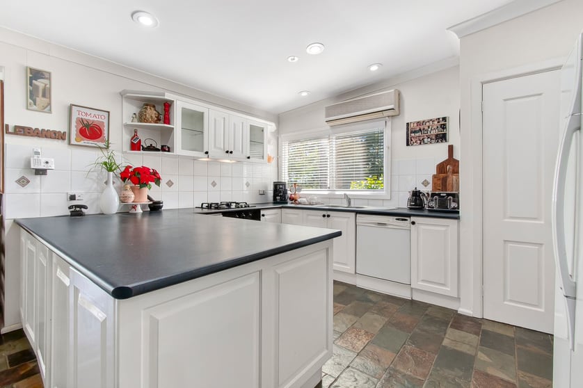 Click to view all images 4911 Old Northern Road Maroota NSW 2756 - Image 2