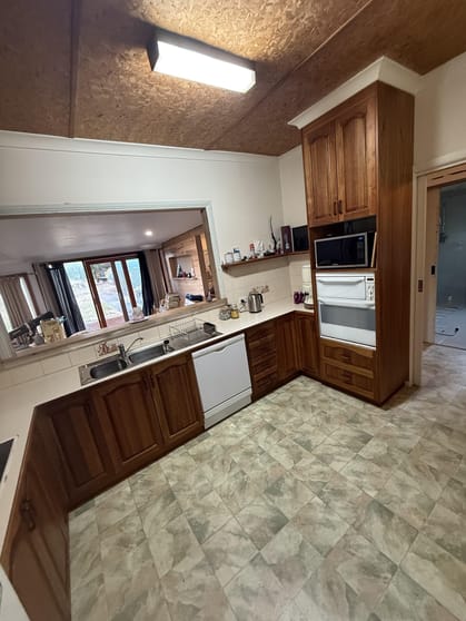 Click to view all images 20-38 & 35 Brady street Glenthompson VIC 3293 - Image 2