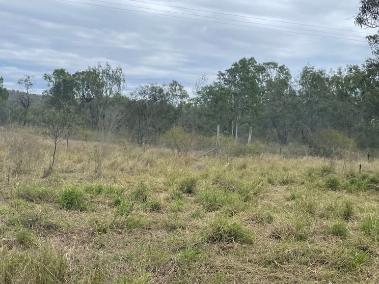 Click to view all images 33 Little Road Westwood QLD 4702 - Image 1