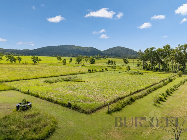 Click to view all images 10825 Isis Highway Biggenden QLD 4621 - Image 3