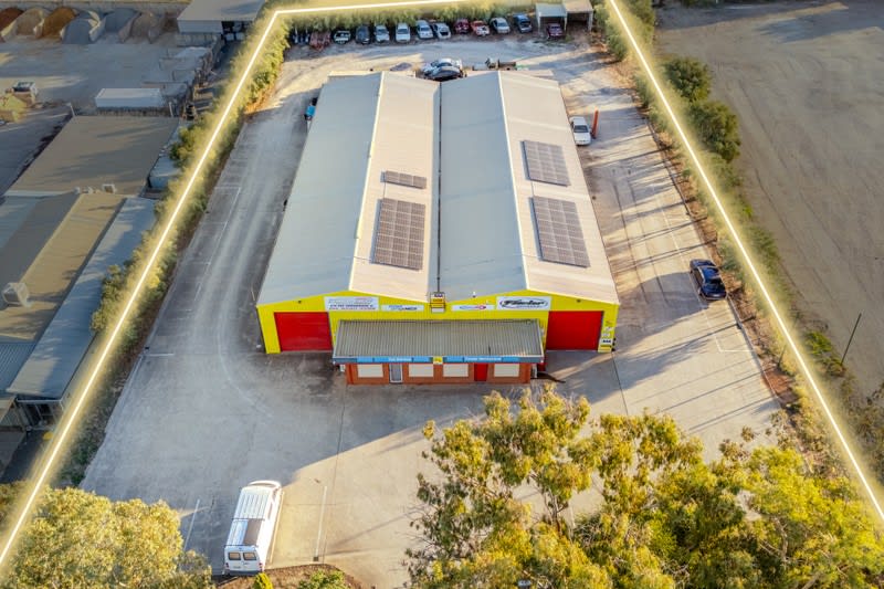 Click to view all images 532 Waterloo Corner Road Burton SA 5110 - Image 2