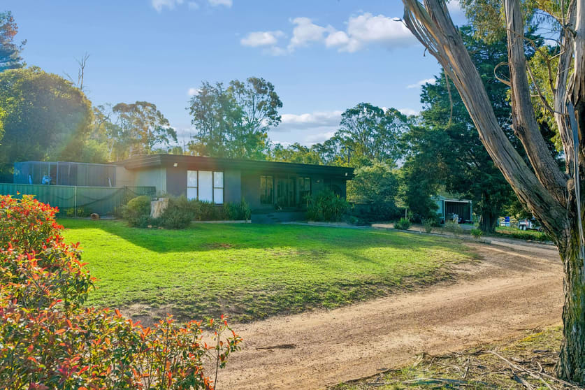 Click to view all images 526 Mount Baw Baw Road Goulburn NSW 2580 - Image 2