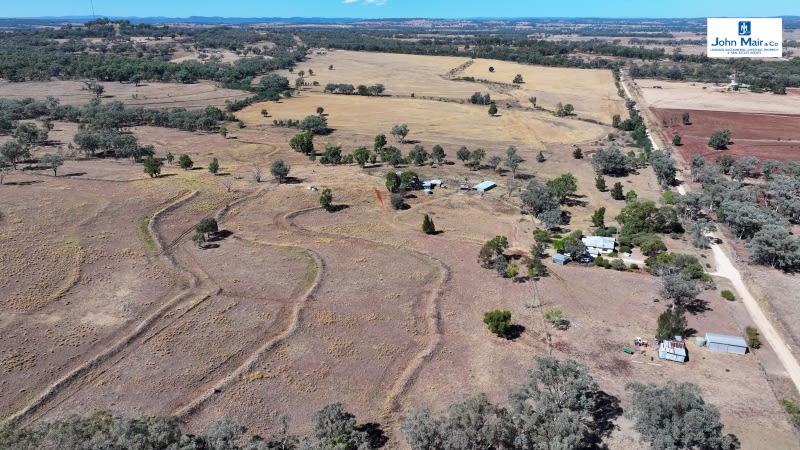 Click to view all images 'Glenrocky' 100 Lamonts Lane Inverell NSW 2360 - Image 1